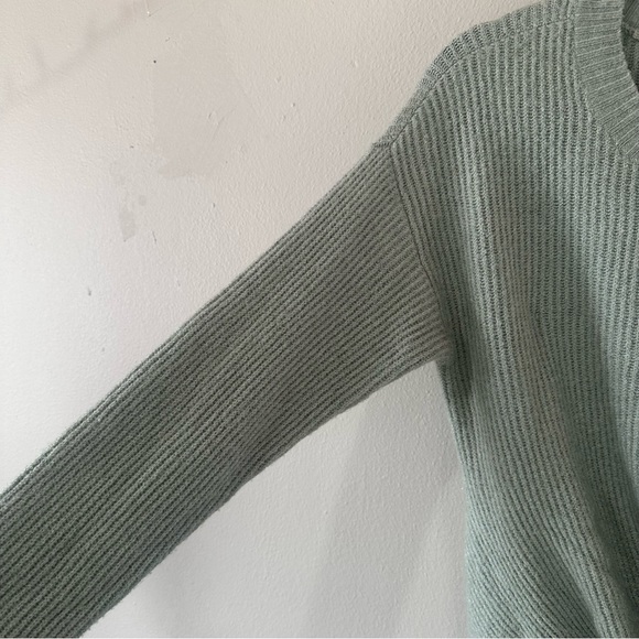 Offline Aerie Green Twist Front Knit Sweater Medium - Picture 4 of 7